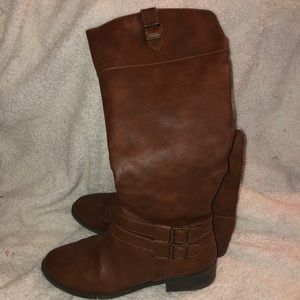American Eagle boots